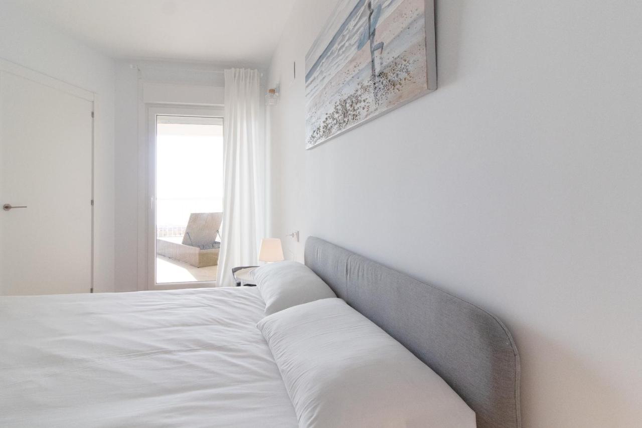 Global Properties, Apartamento De 2 Habitaciones Con Terraza Y Vistas Al Mar Canet d’En Berenguer Kültér fotó