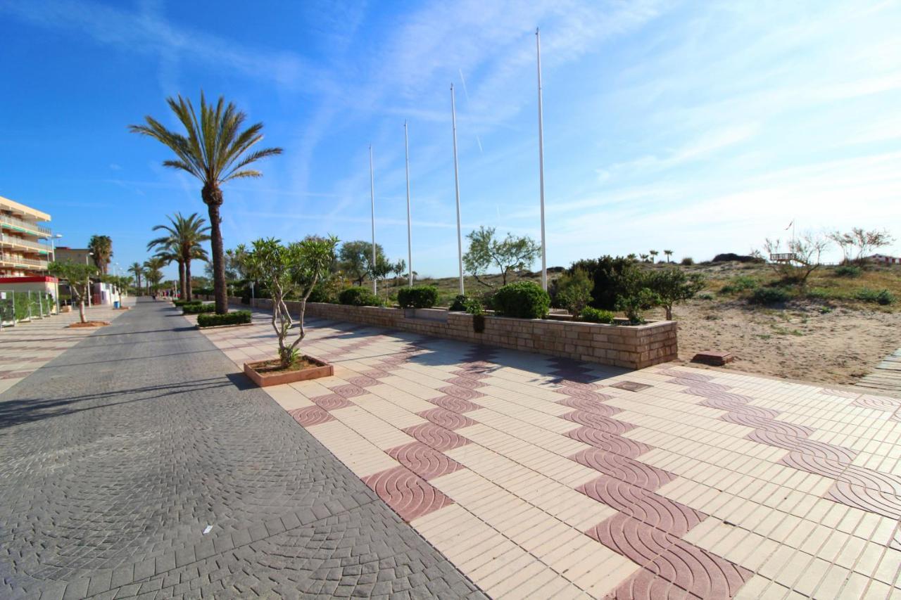 Global Properties, Apartamento De 2 Habitaciones Con Terraza Y Vistas Al Mar Canet d’En Berenguer Kültér fotó